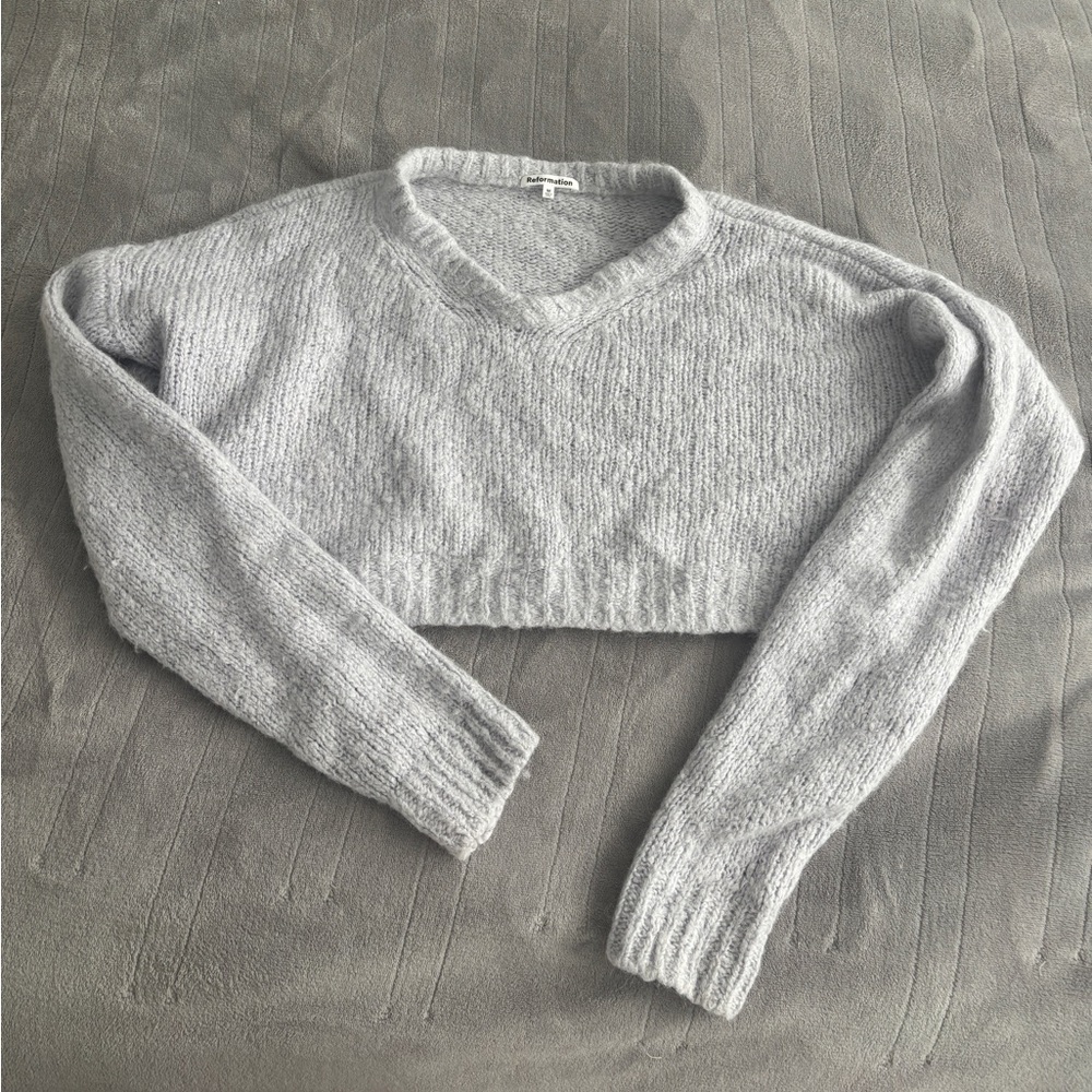 Reformation Wenda Sweater Lavender Mist Blue Cropped V neck Pullover - Picture 6 of 14